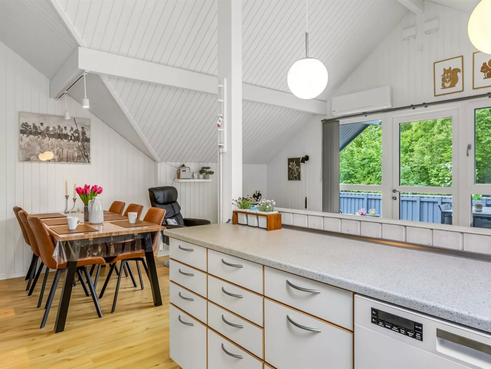 "Asulf" - 31km from the sea-Binnen