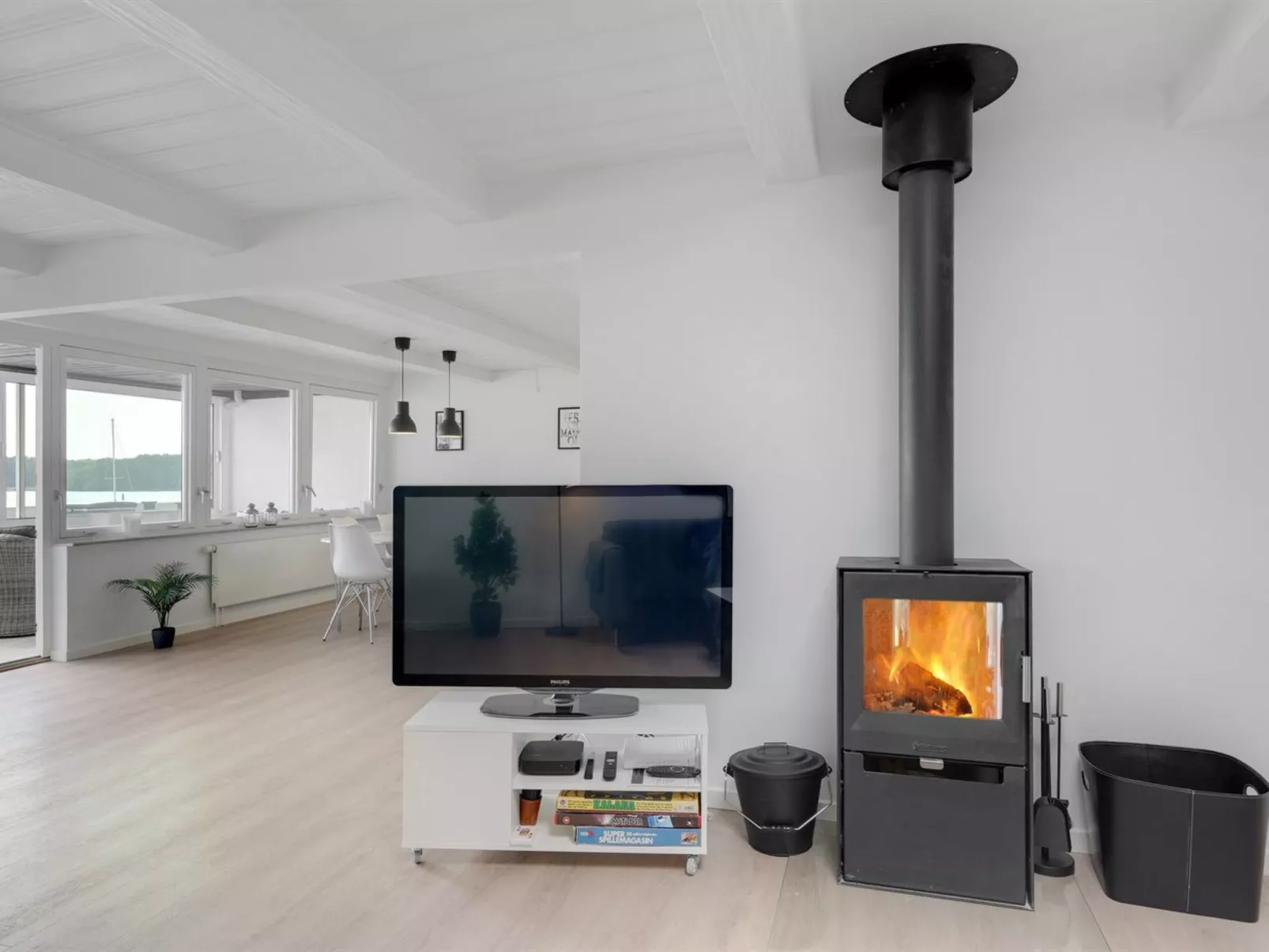 "Constance" - 50m from the sea-Binnen