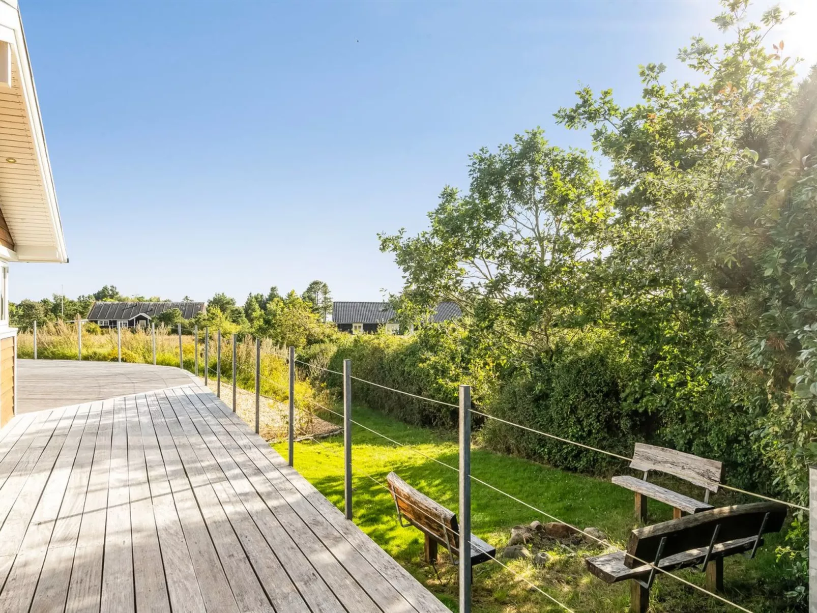 "Eljas" - 200m to the fjord-Buiten