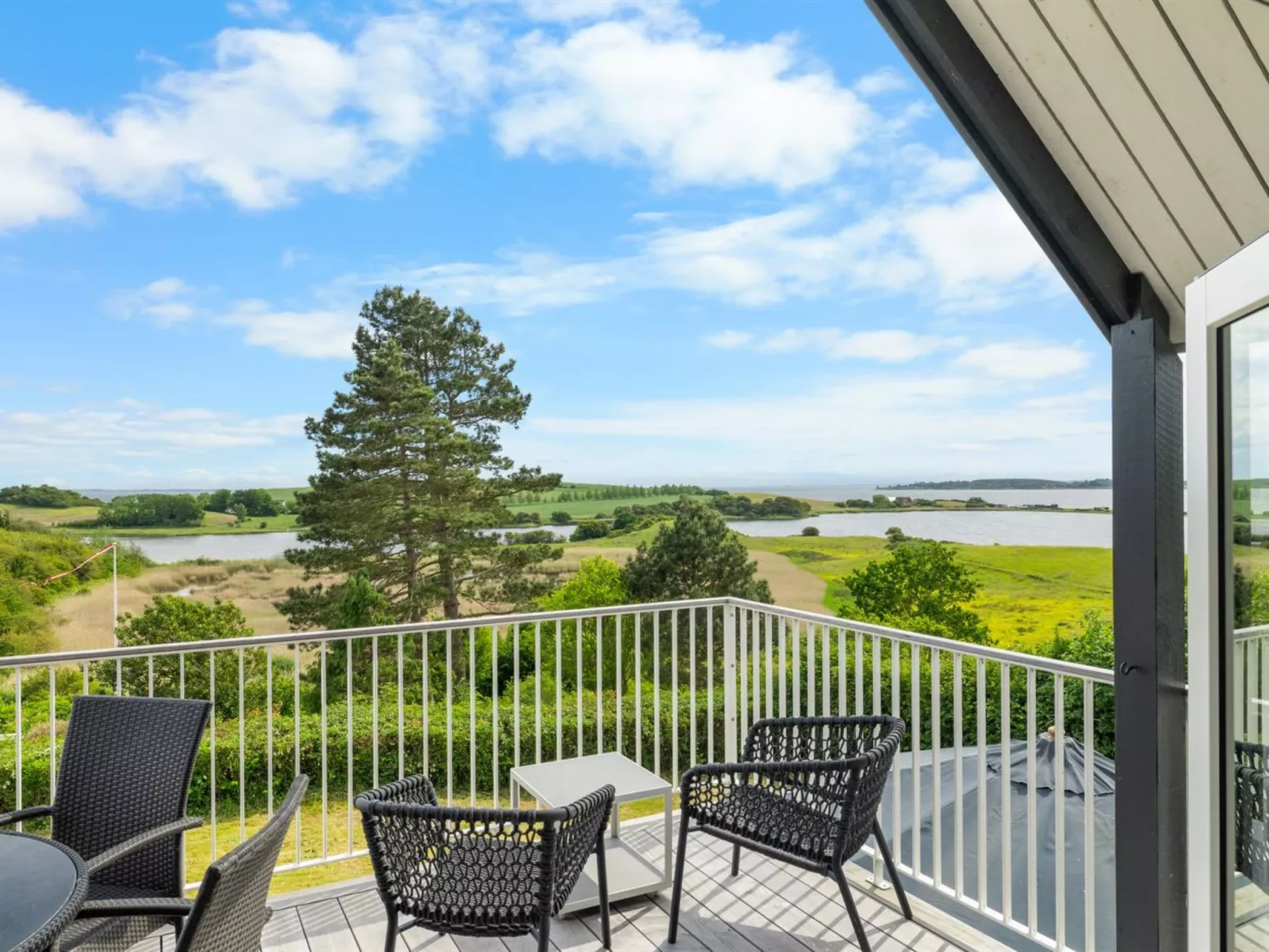 "Chayton" - 450m from the sea-Buiten