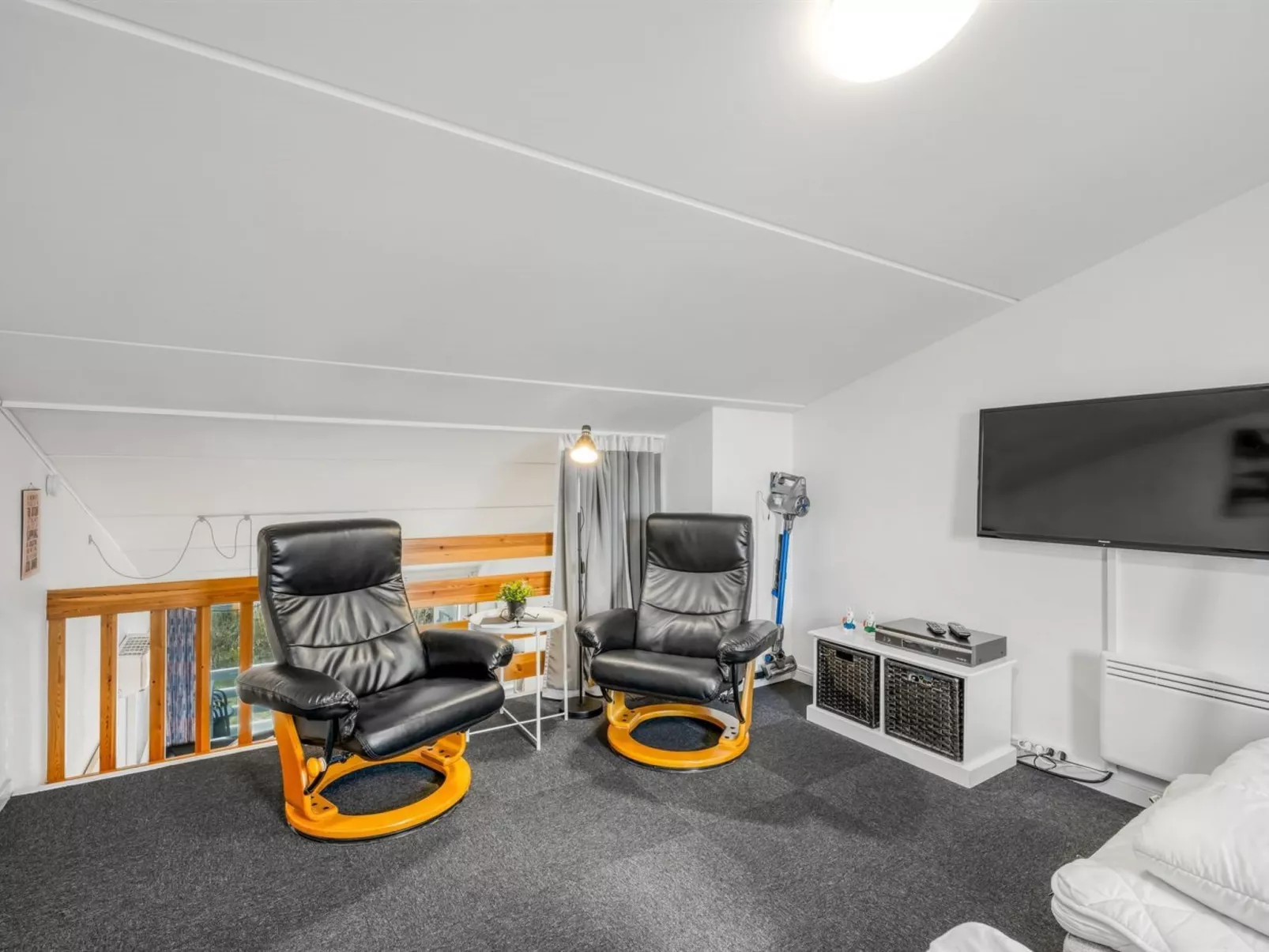 "Soffhie" - 250m from the sea-Binnen