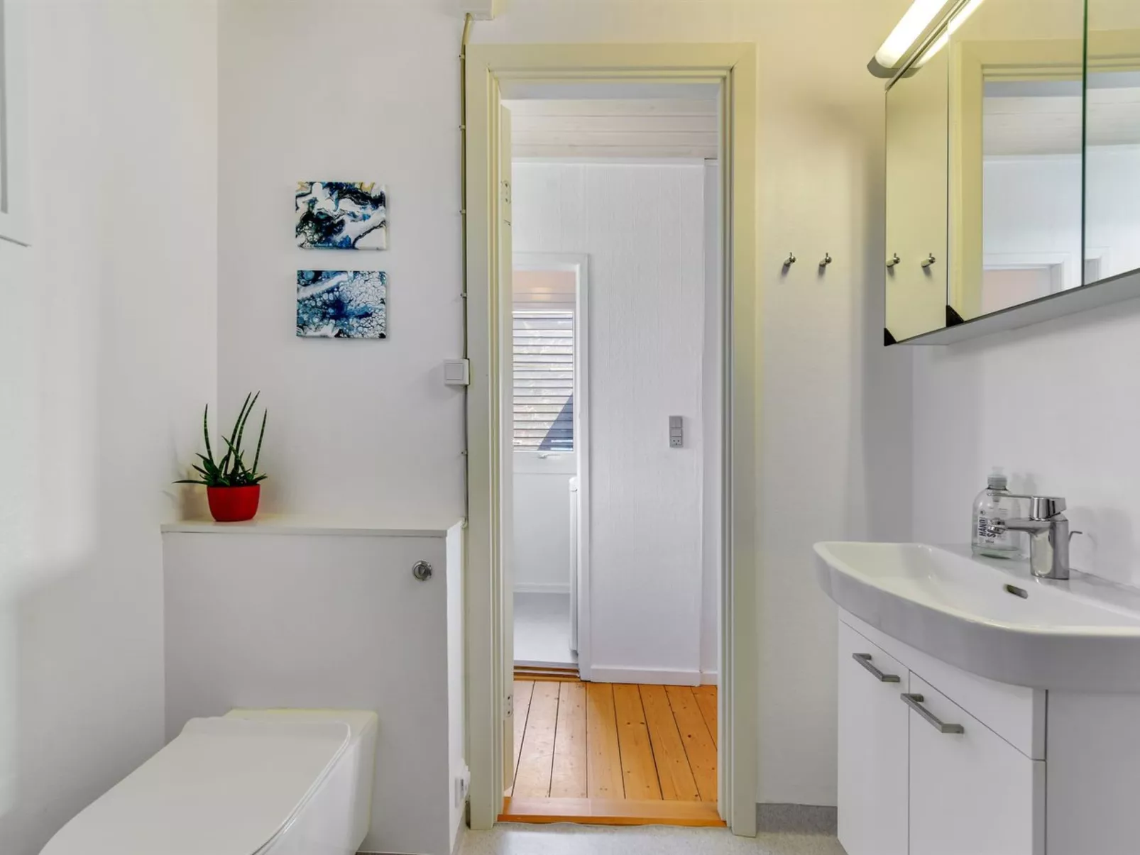 "Axeln" - 300m to the fjord-Binnen