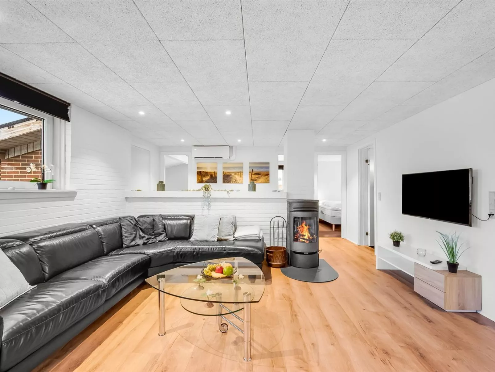 "Sissan" - 900m from the sea-Binnen