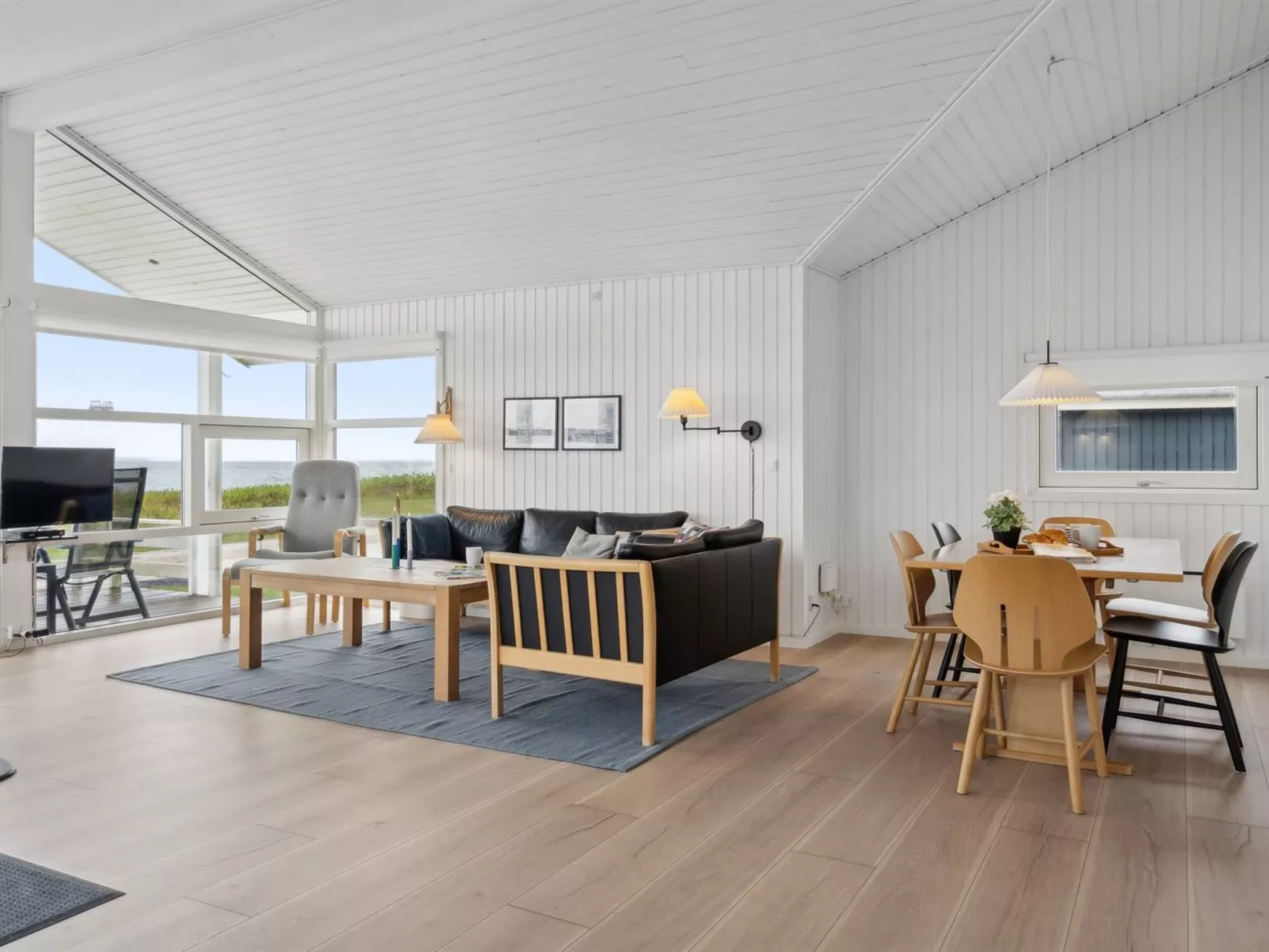 "Arnwith" - 20m from the sea-Binnen