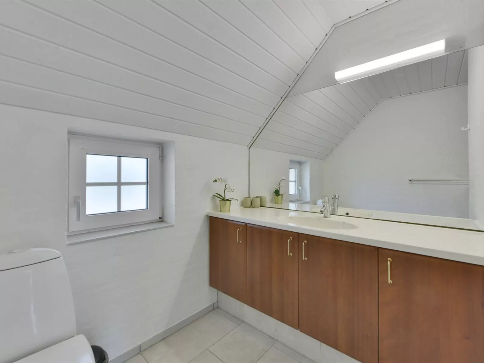 "Jorkin" - 1.8km from the sea-Binnen