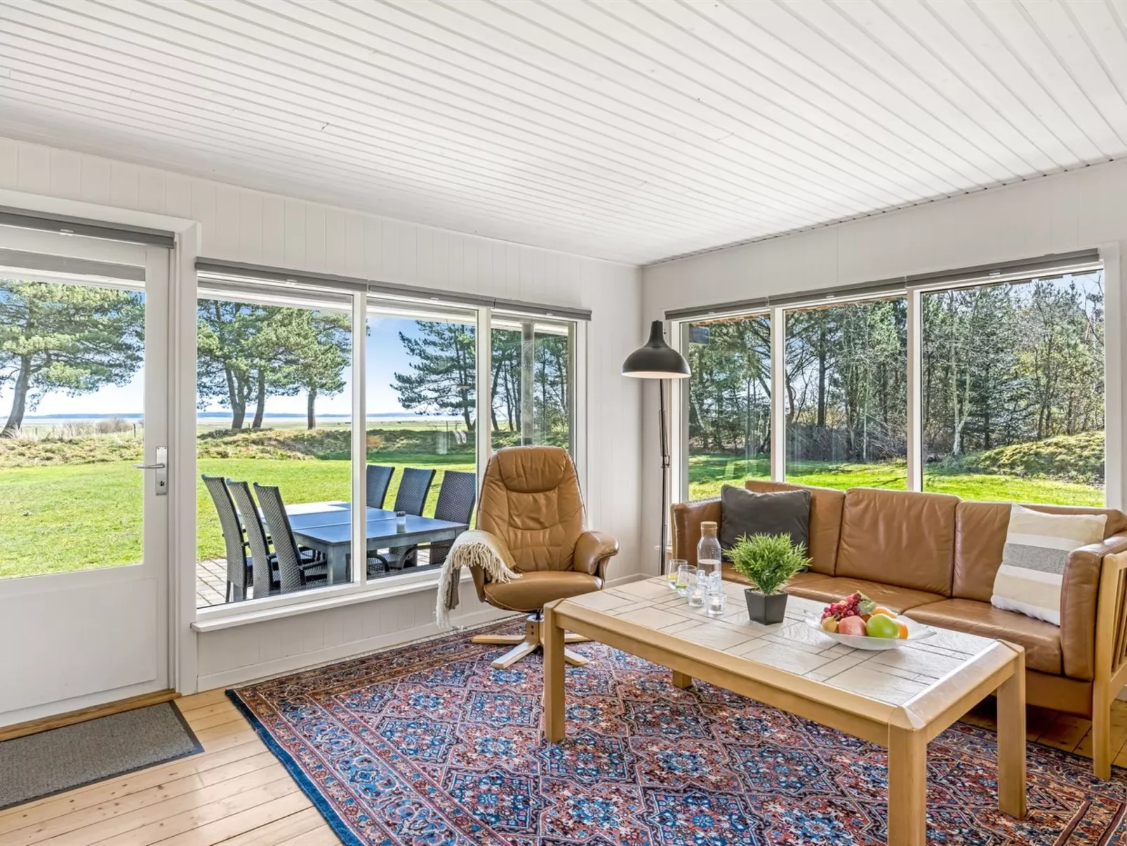 "Elny" - 500m to the fjord-Binnen