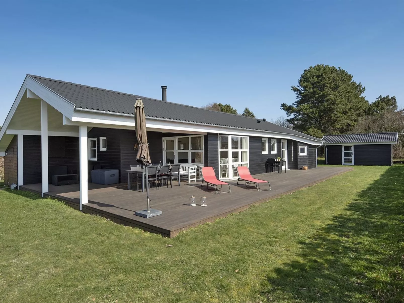 "Ayen" - 1.5km from the sea-Buiten