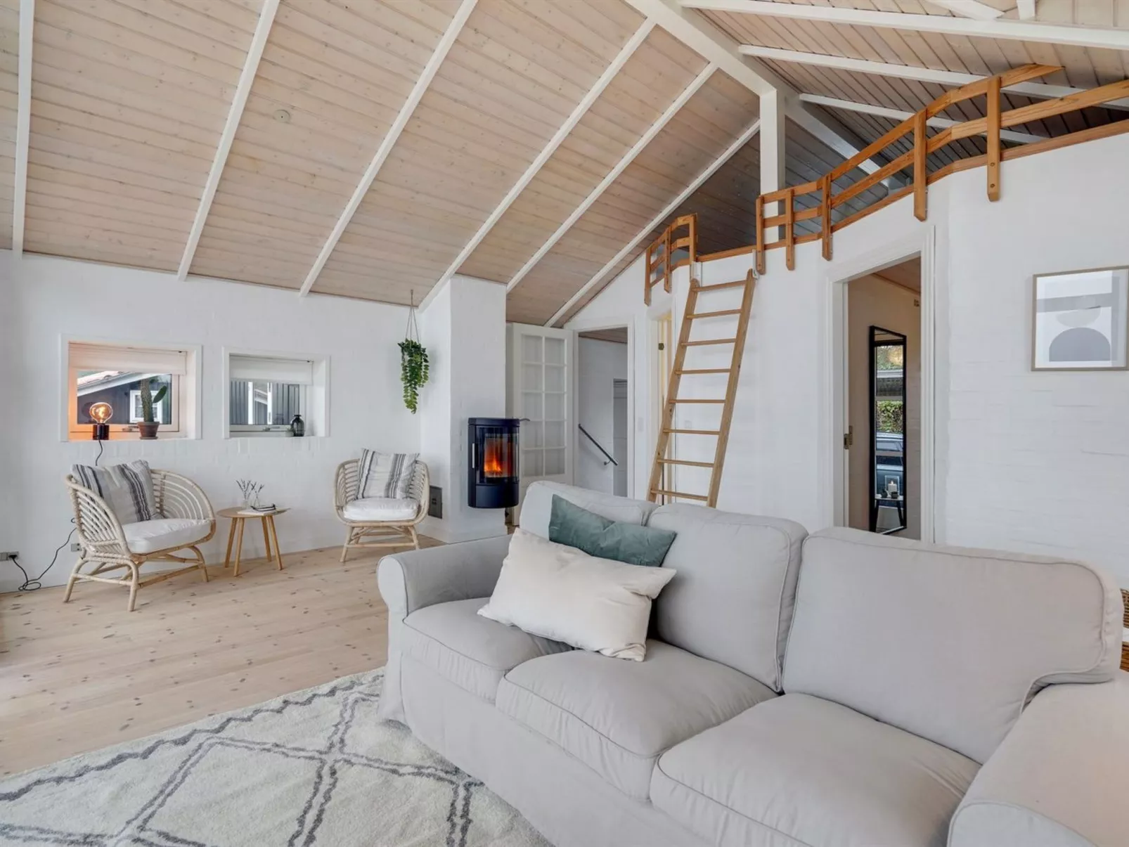 "Nica" - 100m from the sea-Binnen