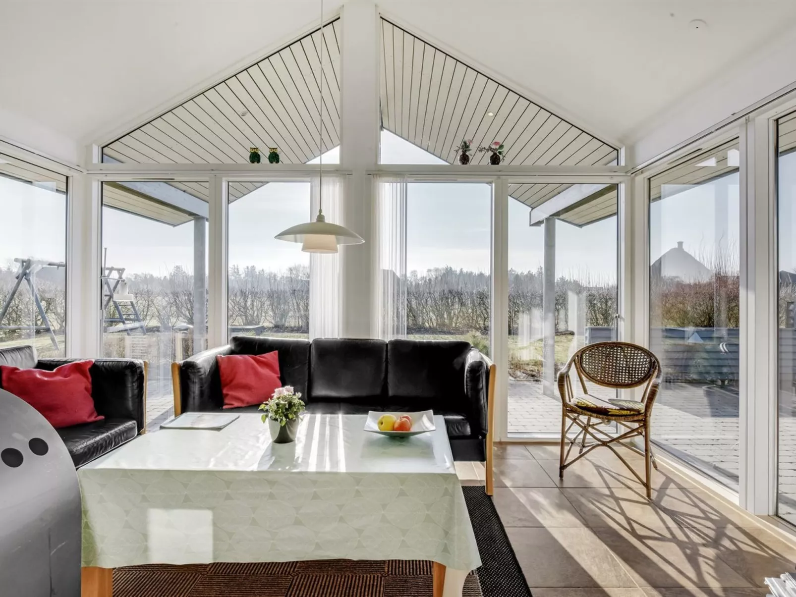 "Donka" - 300m to the fjord-Binnen