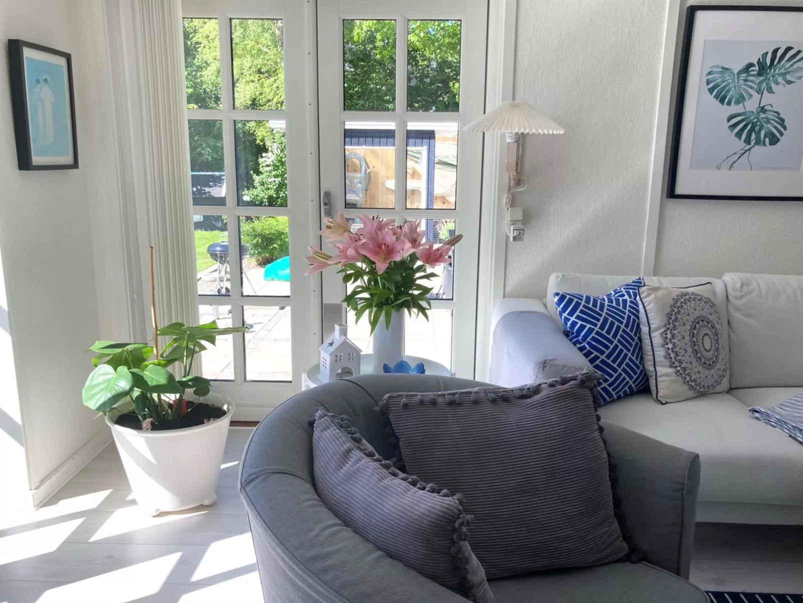 "Jeip" - 400m to the fjord-Binnen