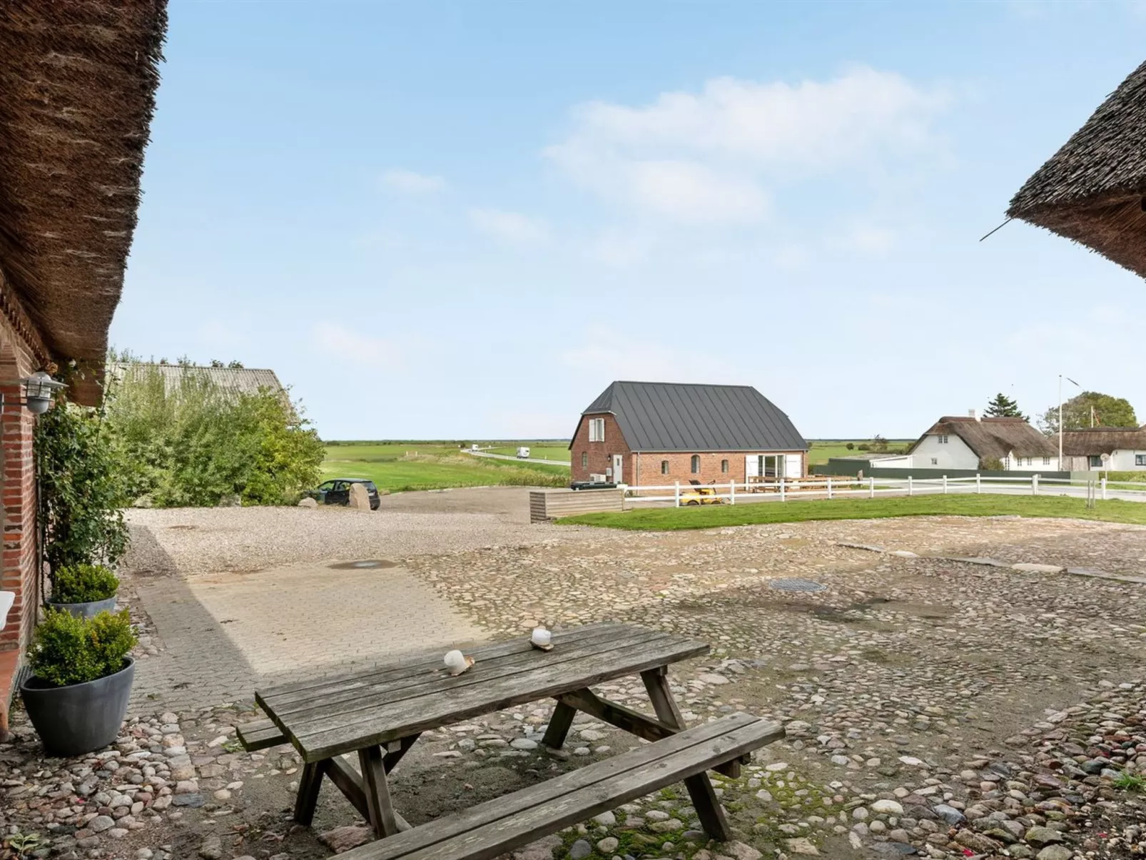 "Tilla" - 600m from the sea-Buiten