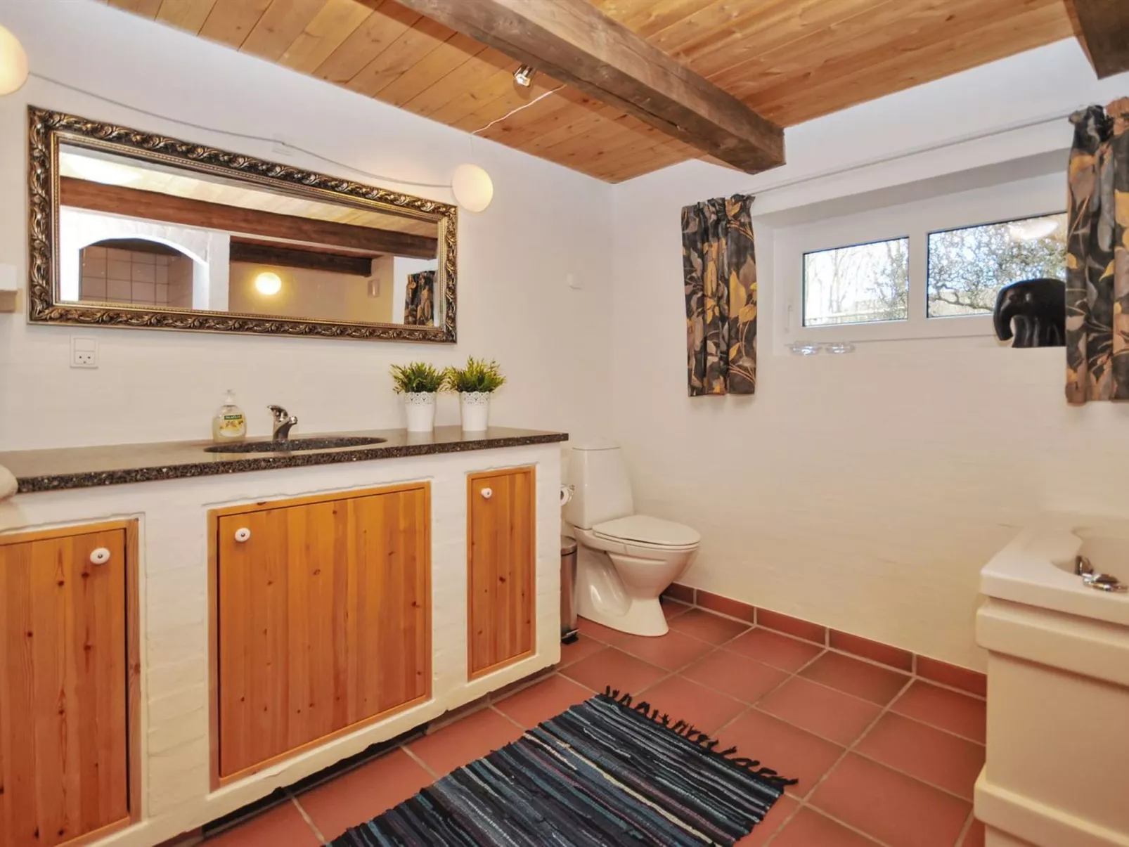 "Millie" - 3km to the fjord-Binnen