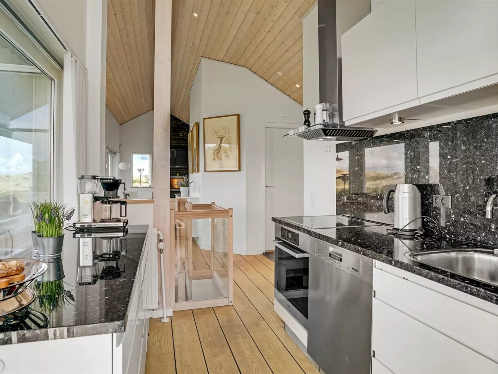 "Ejvind" - 100m from the sea-Binnen