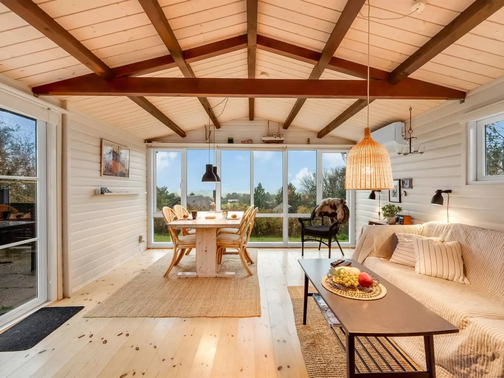 "Dimo" - 300m to the fjord-Binnen