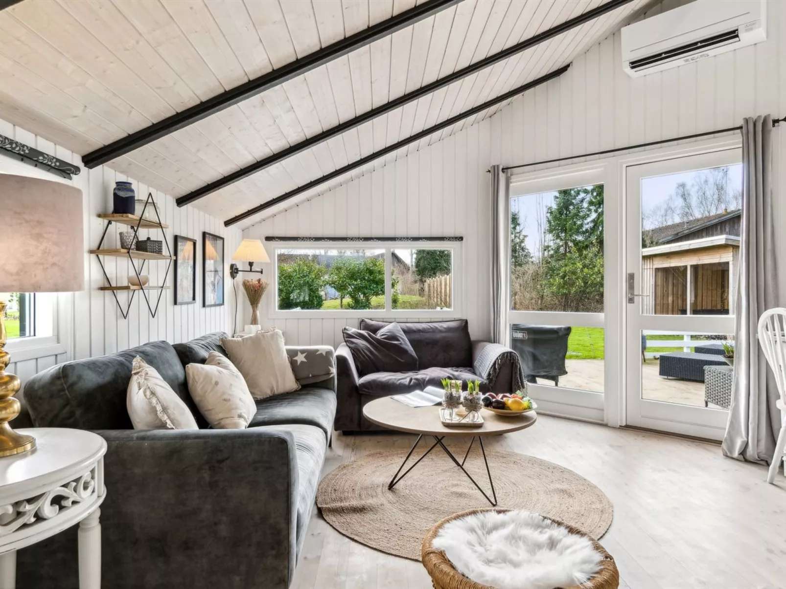 "Myra" - 425m from the sea-Binnen