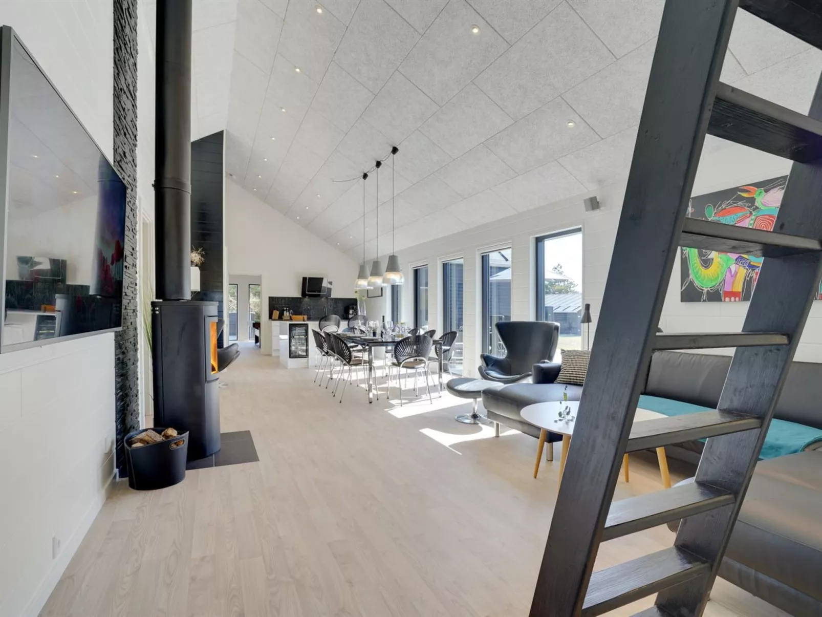 "Henrikke" - 500m to the fjord-Binnen