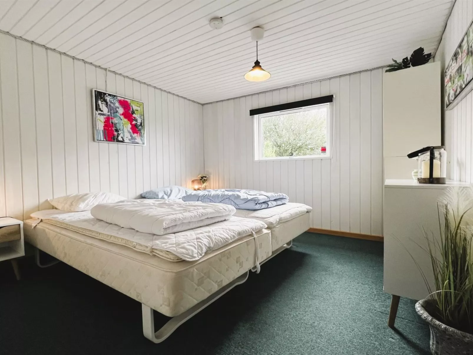 "Kjartan" - 32m to the fjord-Binnen