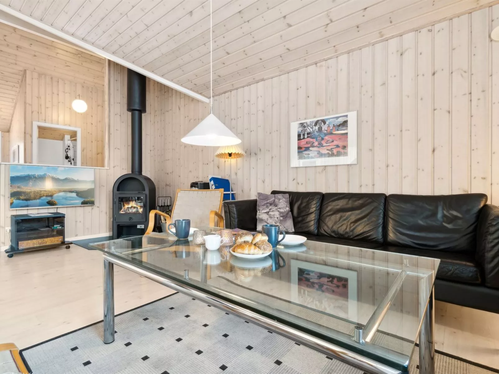 "Ellynor" - 600m from the sea-Binnen