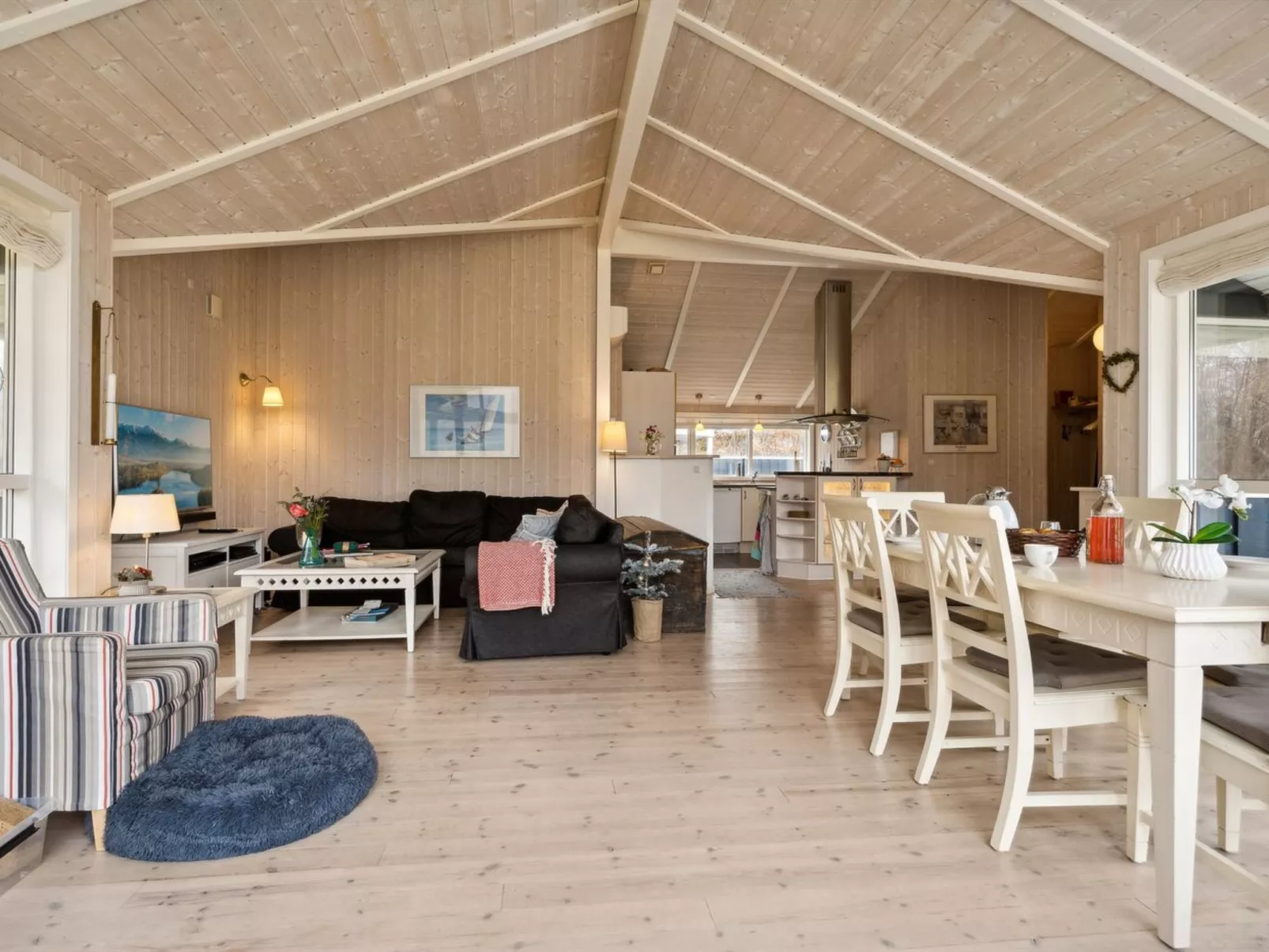 "Fatima" - 400m from the sea-Binnen