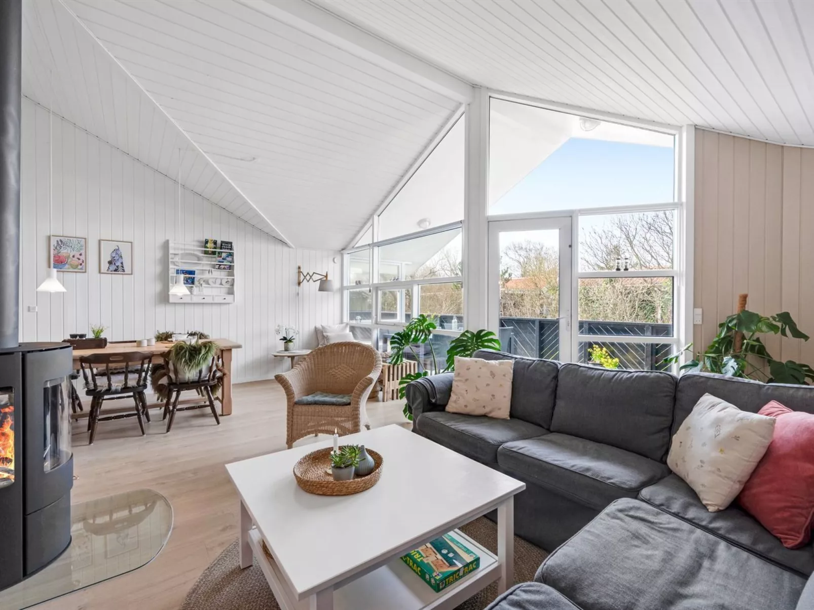 "Ingelis" - 150m to the fjord-Binnen