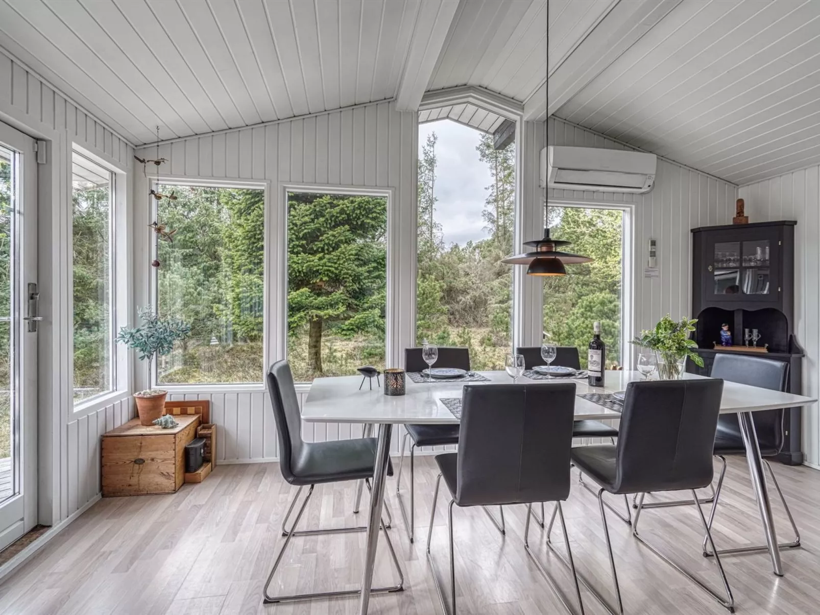 "Taneli" - 2.2km from the sea-Binnen