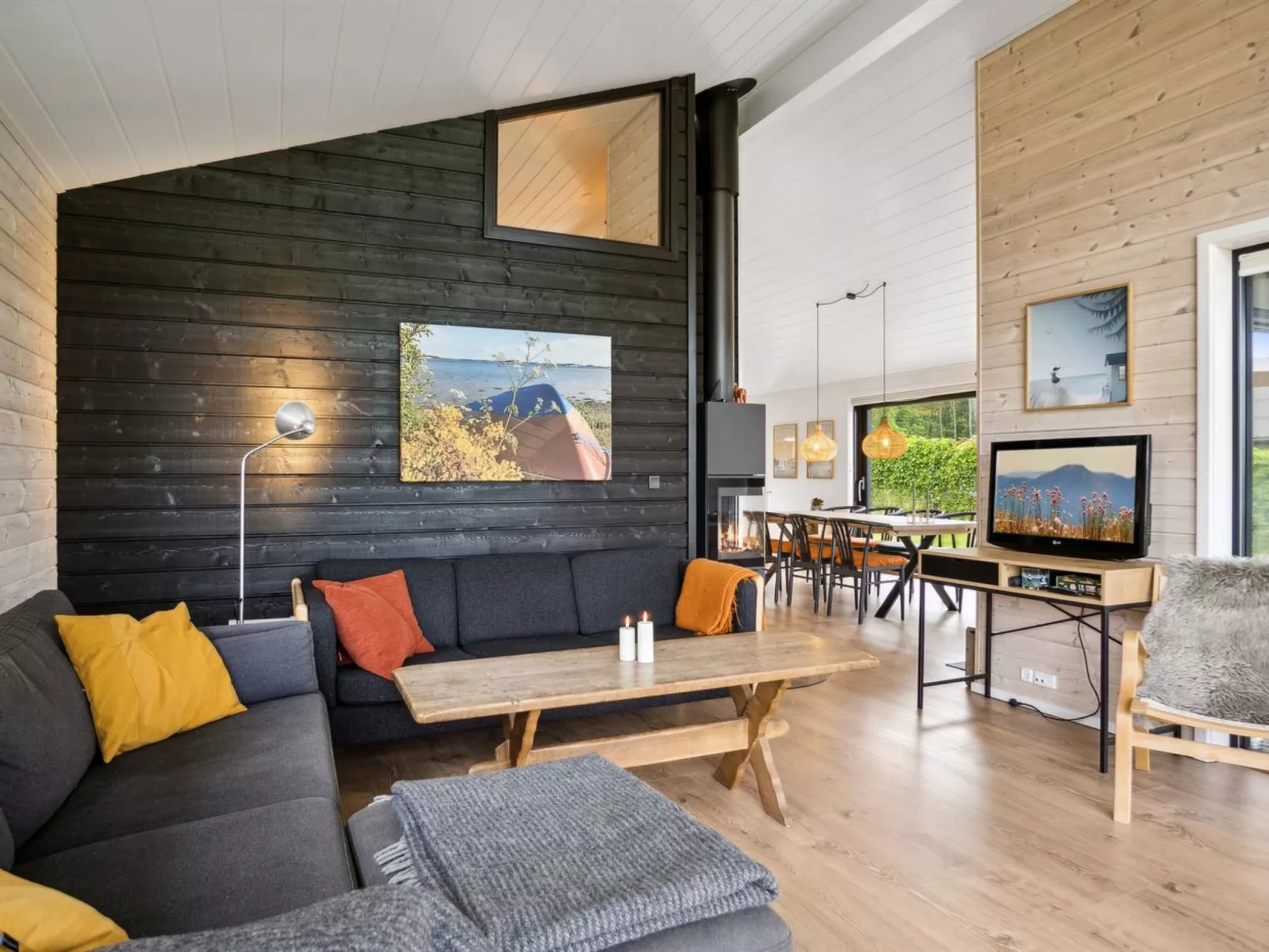 "Huldrik" - 100m from the sea-Binnen