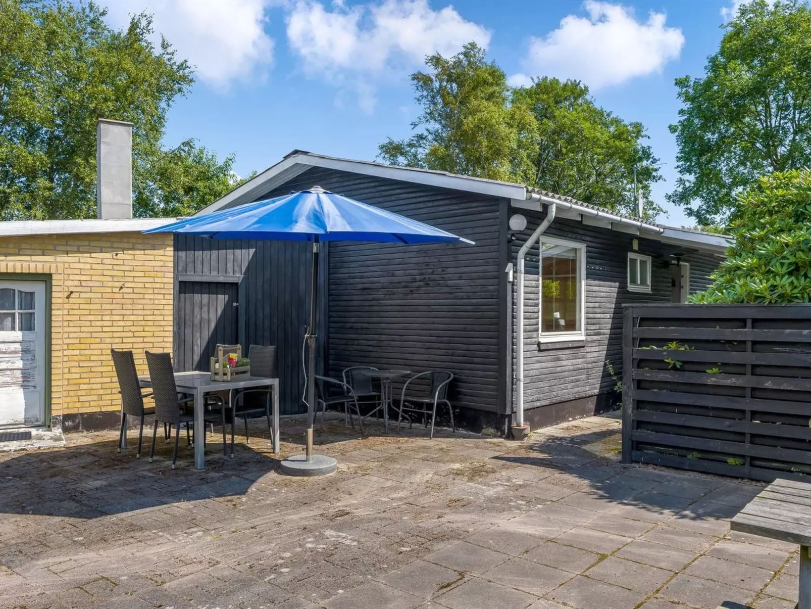 "France" - 5km from the sea-Buiten