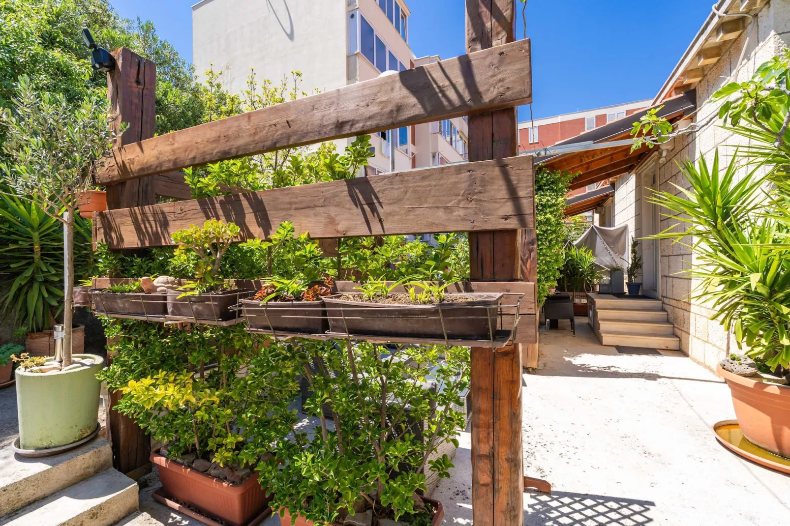 Apartments and Room Frane - Studio with Terrace-Terras