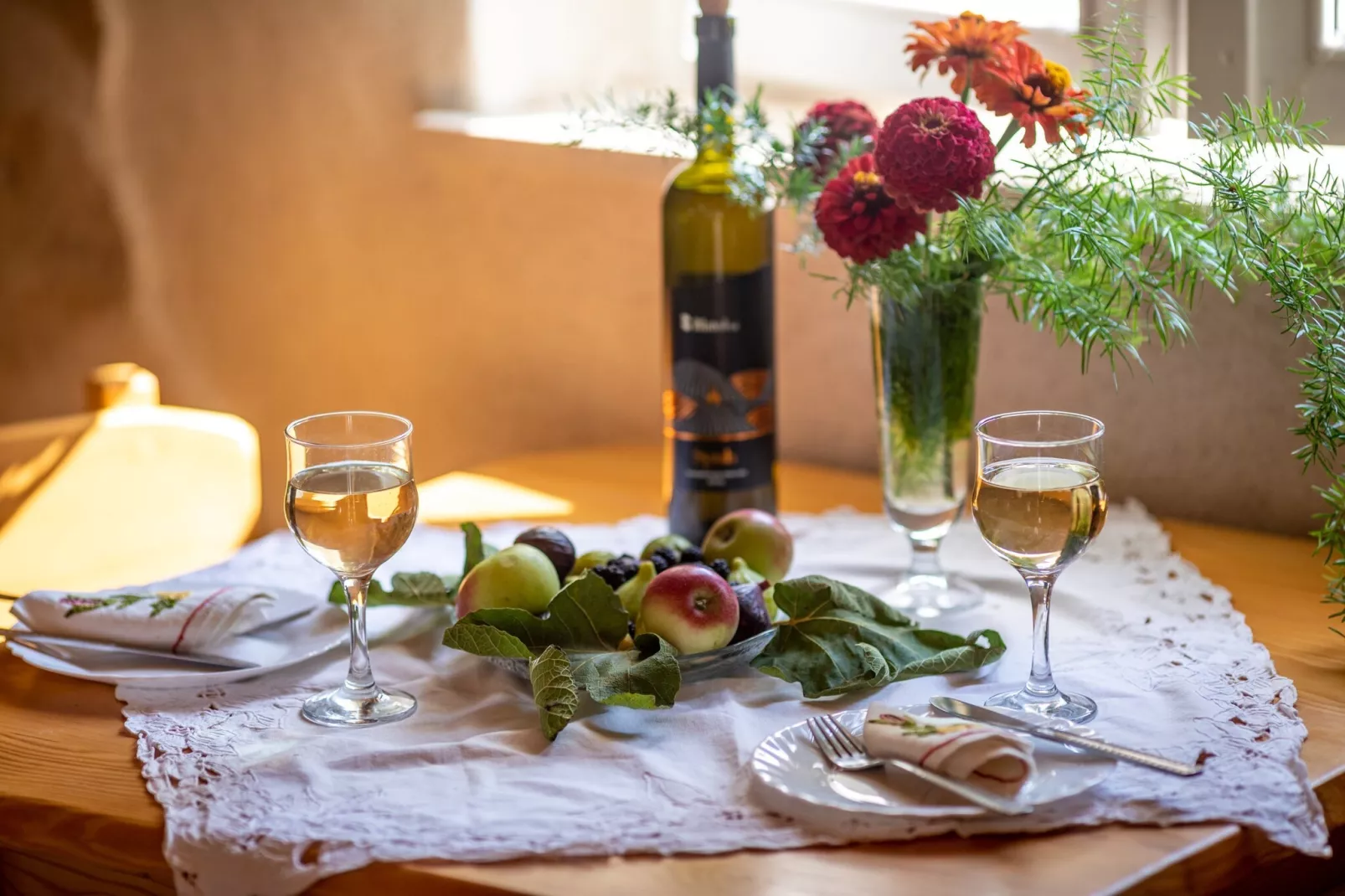 Stone House Harmony -Studio Apartment with Patio and Garden View ( 2 )-Binnen