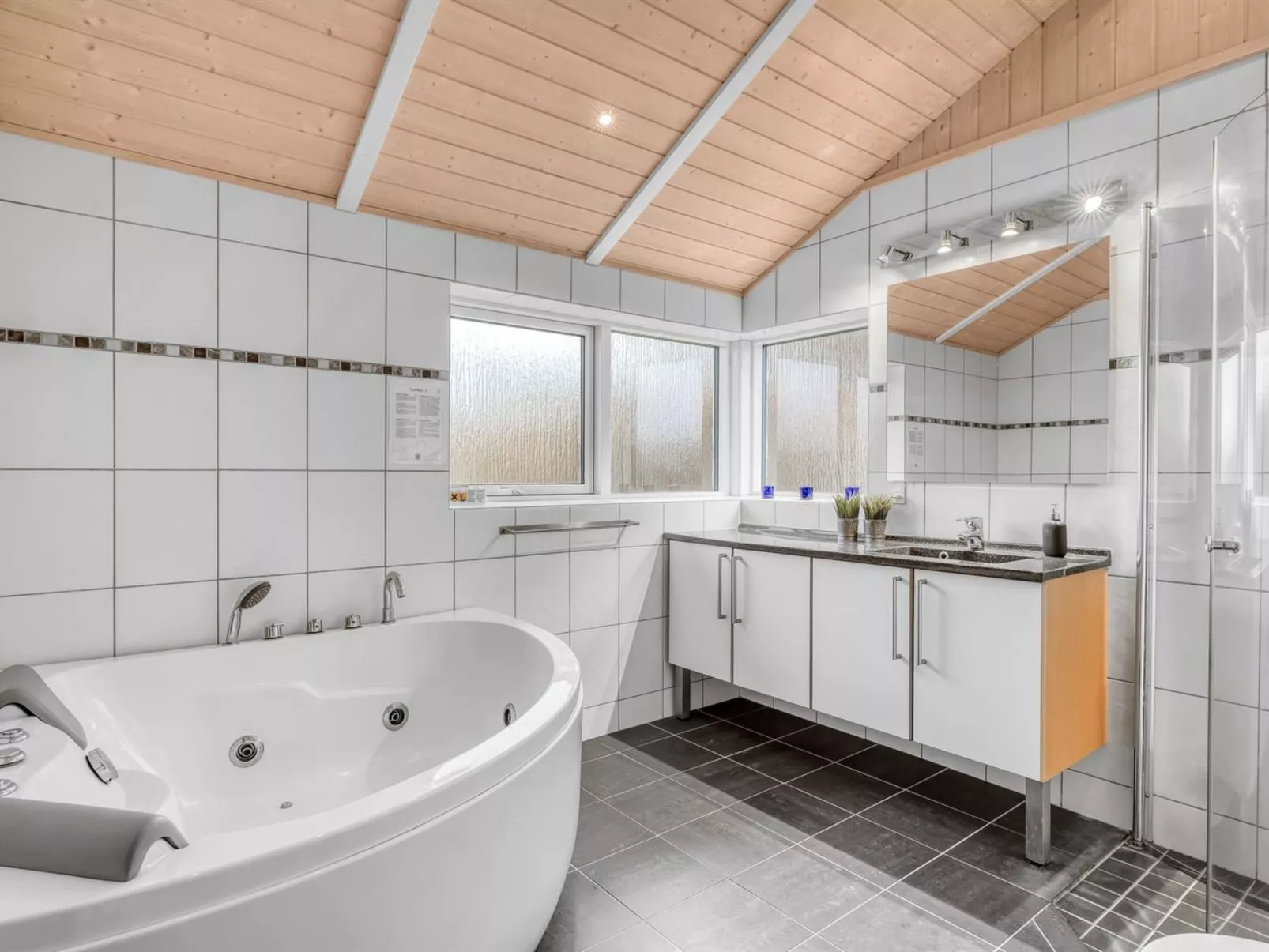 "Næwe" - 10m to the fjord-Binnen