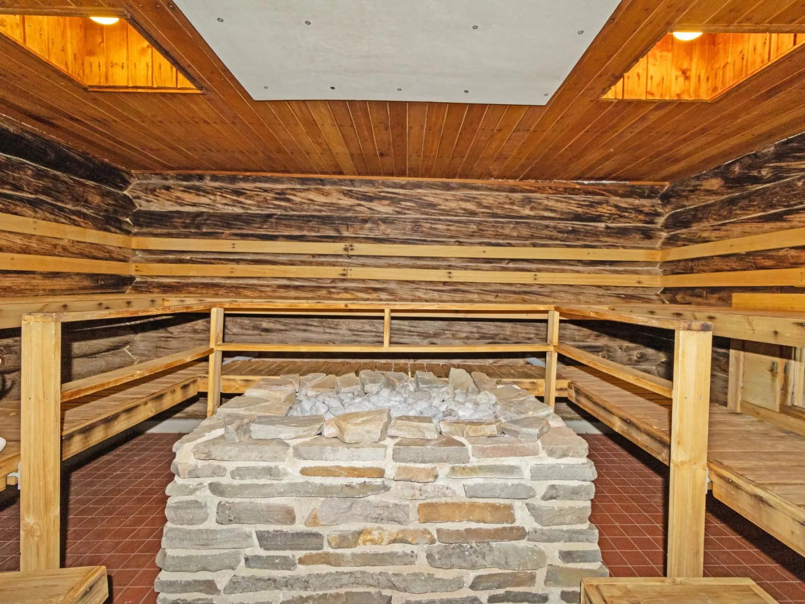 Metsä-luosto-Binnen