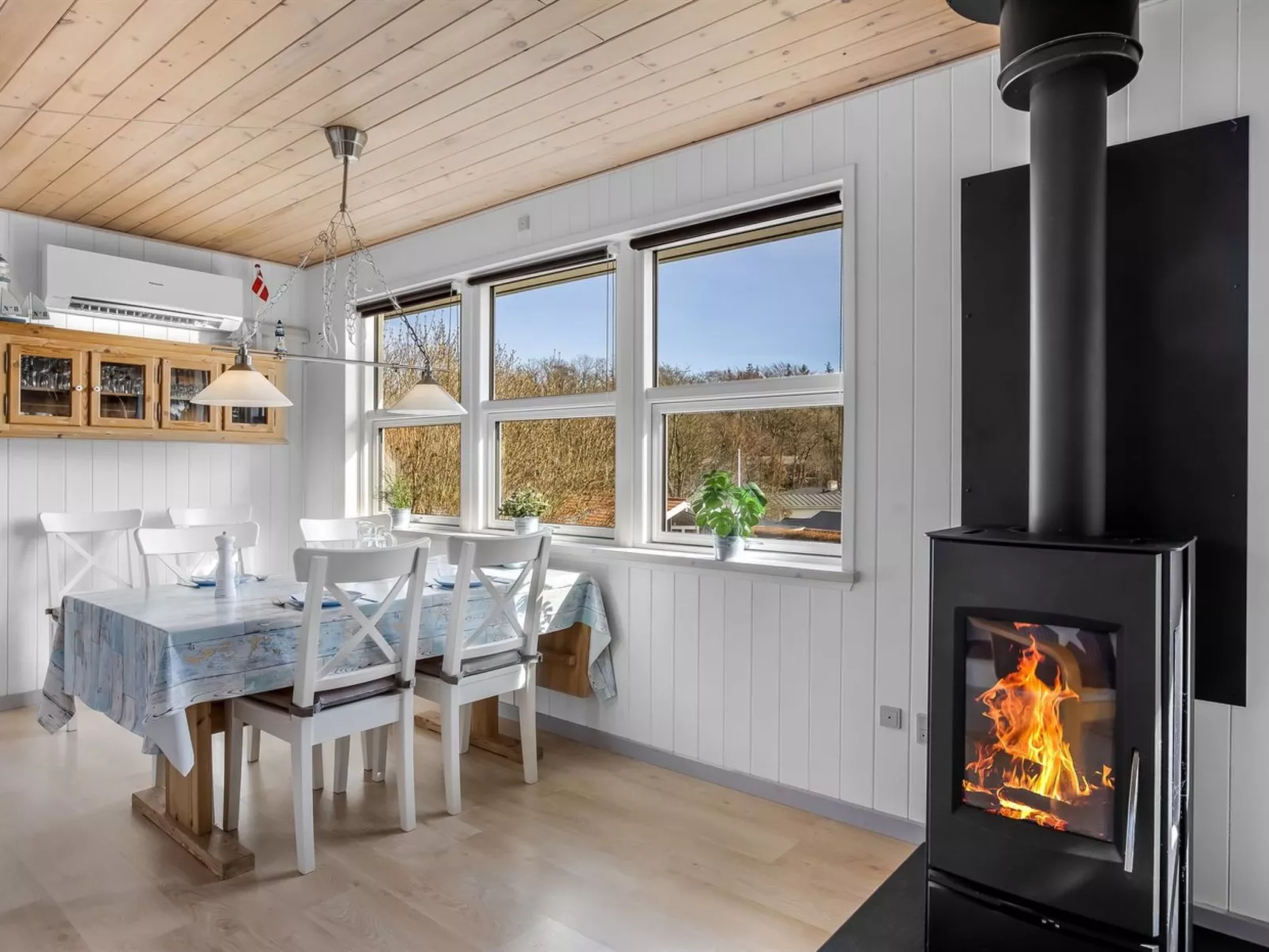 "Terttu" - 250m from the sea-Binnen