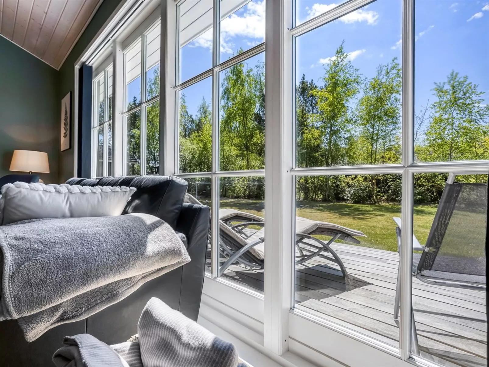 "Marlena" - 1.1km from the sea-Binnen