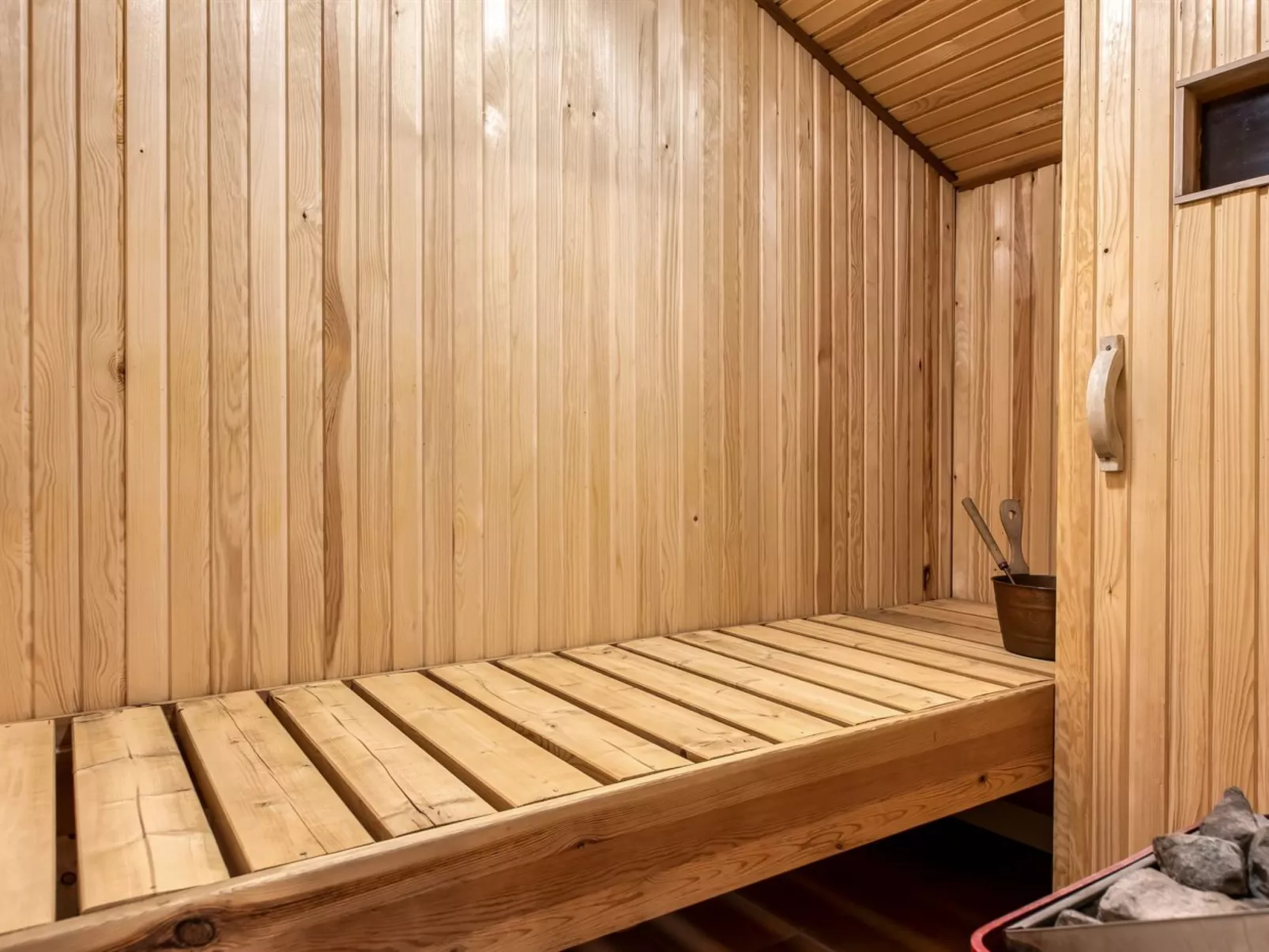 "Irlin" - 850m from the sea-Binnen