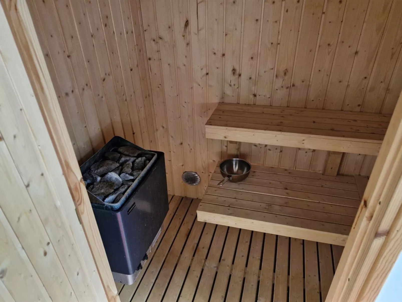 "Ejnarine" - 1.5km from the sea-Binnen