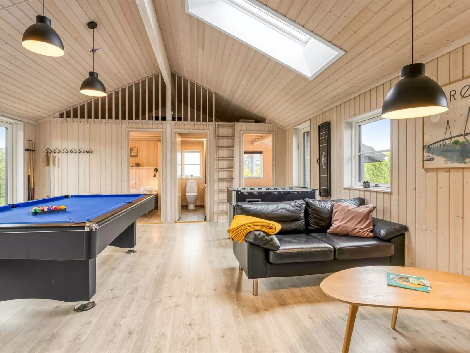 "Bernadine" - 500m from the sea-Binnen