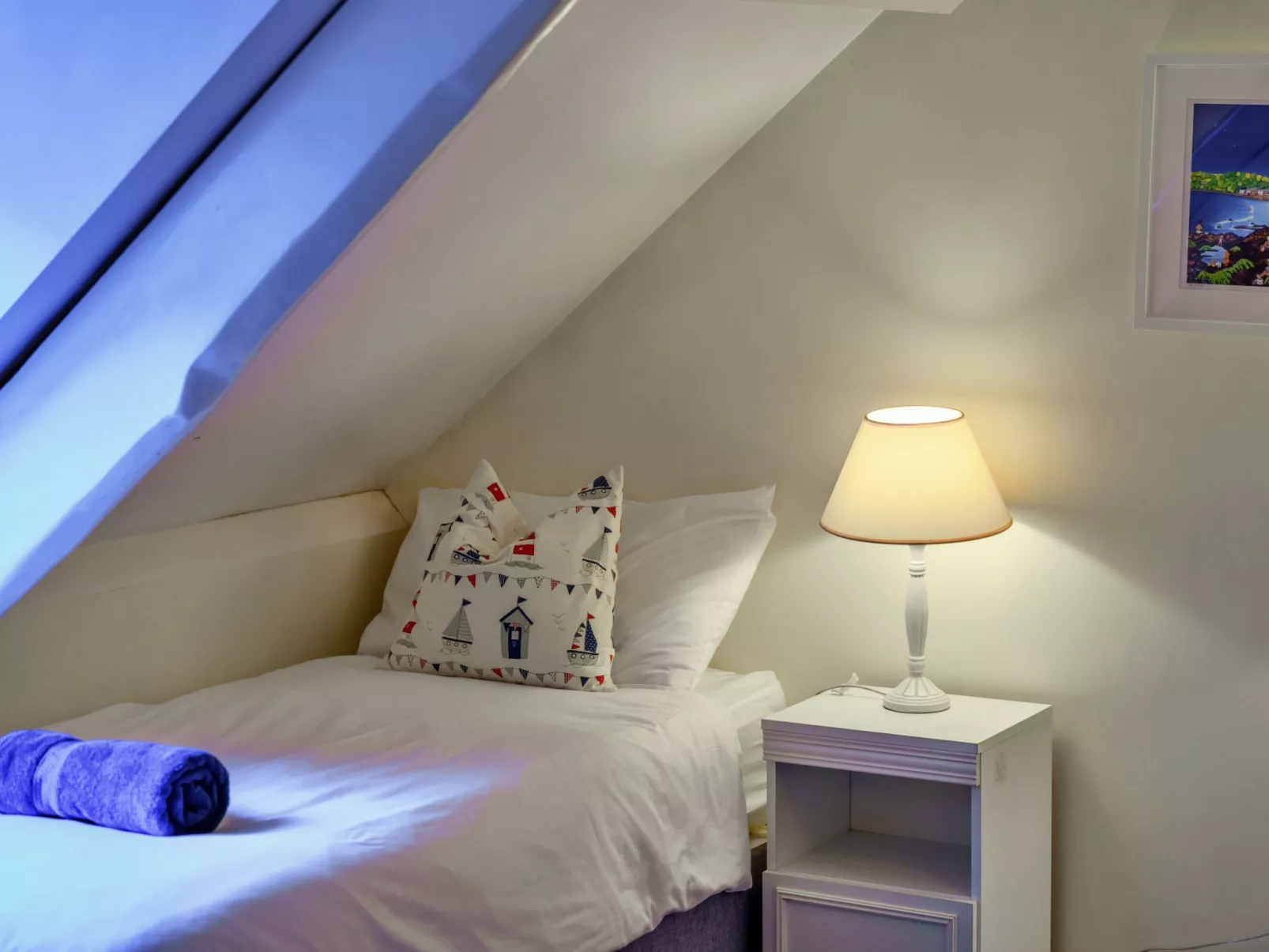 Nor Nour, Cawsand-Binnen