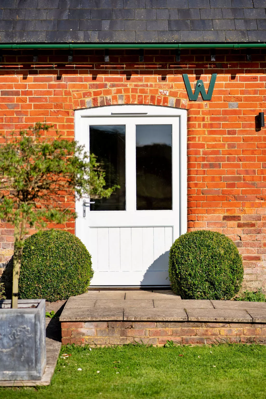 The Old Granary-Buiten