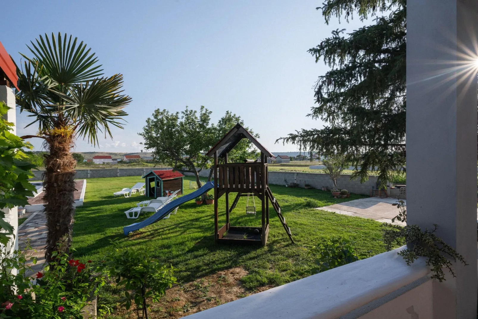 Three-Bedroom House-Uitzicht