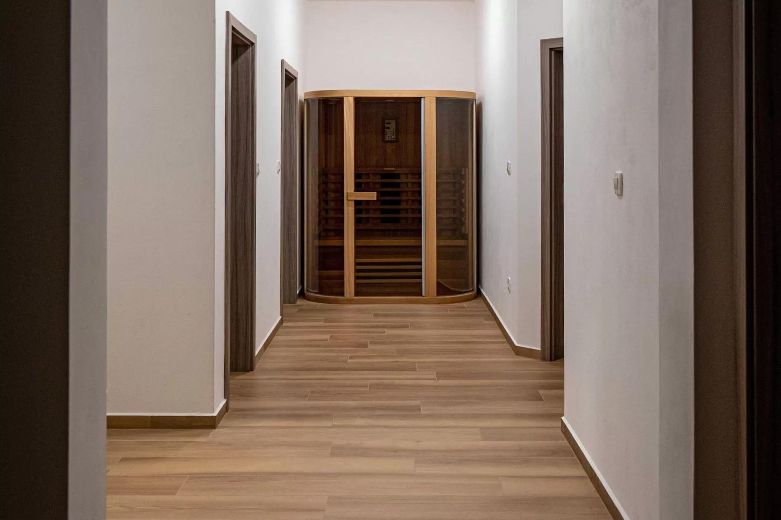 Peaceful Oasis in Nature Holiday Home with Terrace and Sauna - Three Bedroom Holiday Home with Terrace and Sauna-Binnen