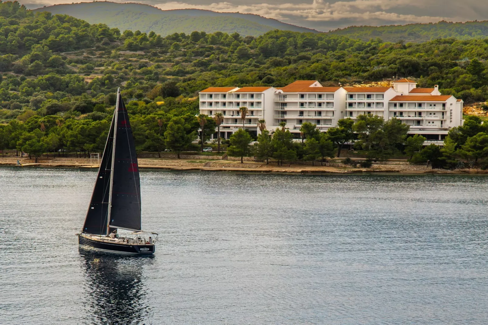 Hotel Issa - Double Room Sea View 14-Buitenlucht