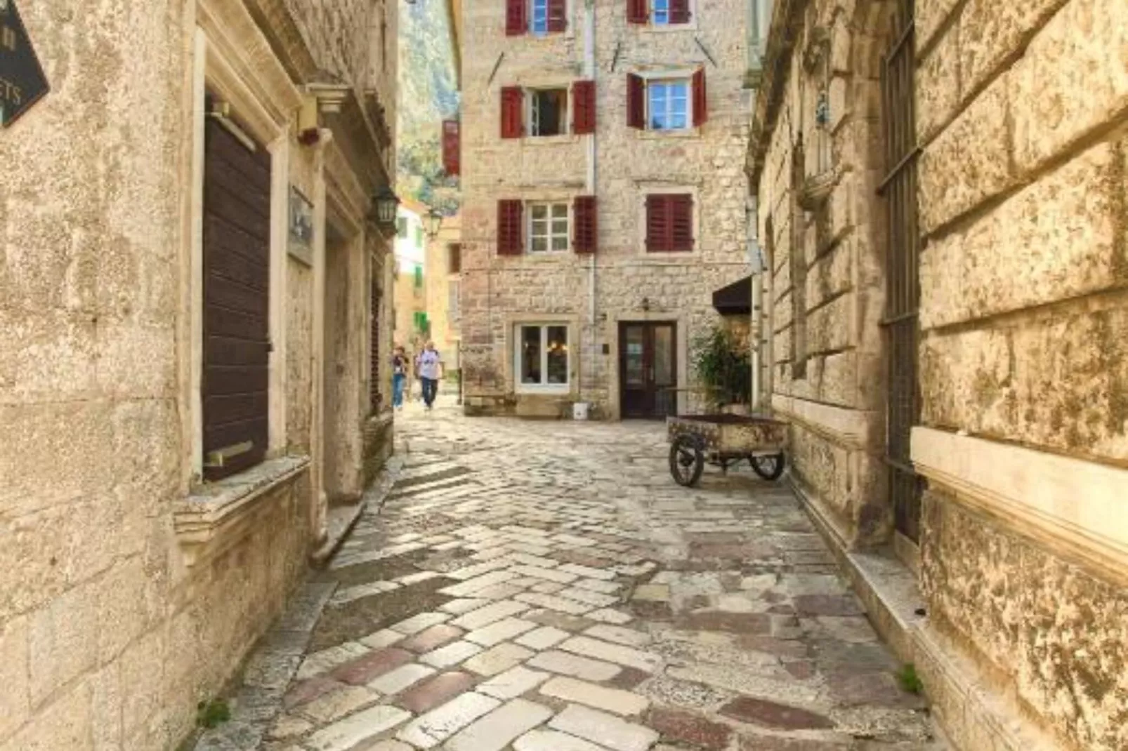 Kotor Old Town Charm Apartment - Two Bedroom Apartment-Buitenlucht