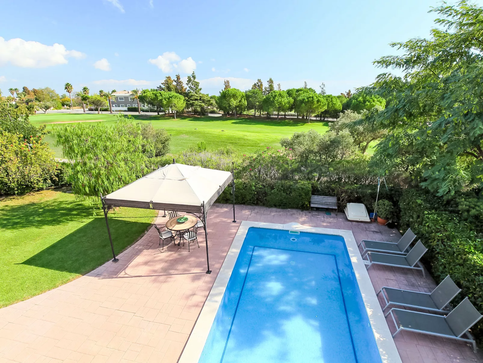 Bertoni Golf & Sea-Buiten