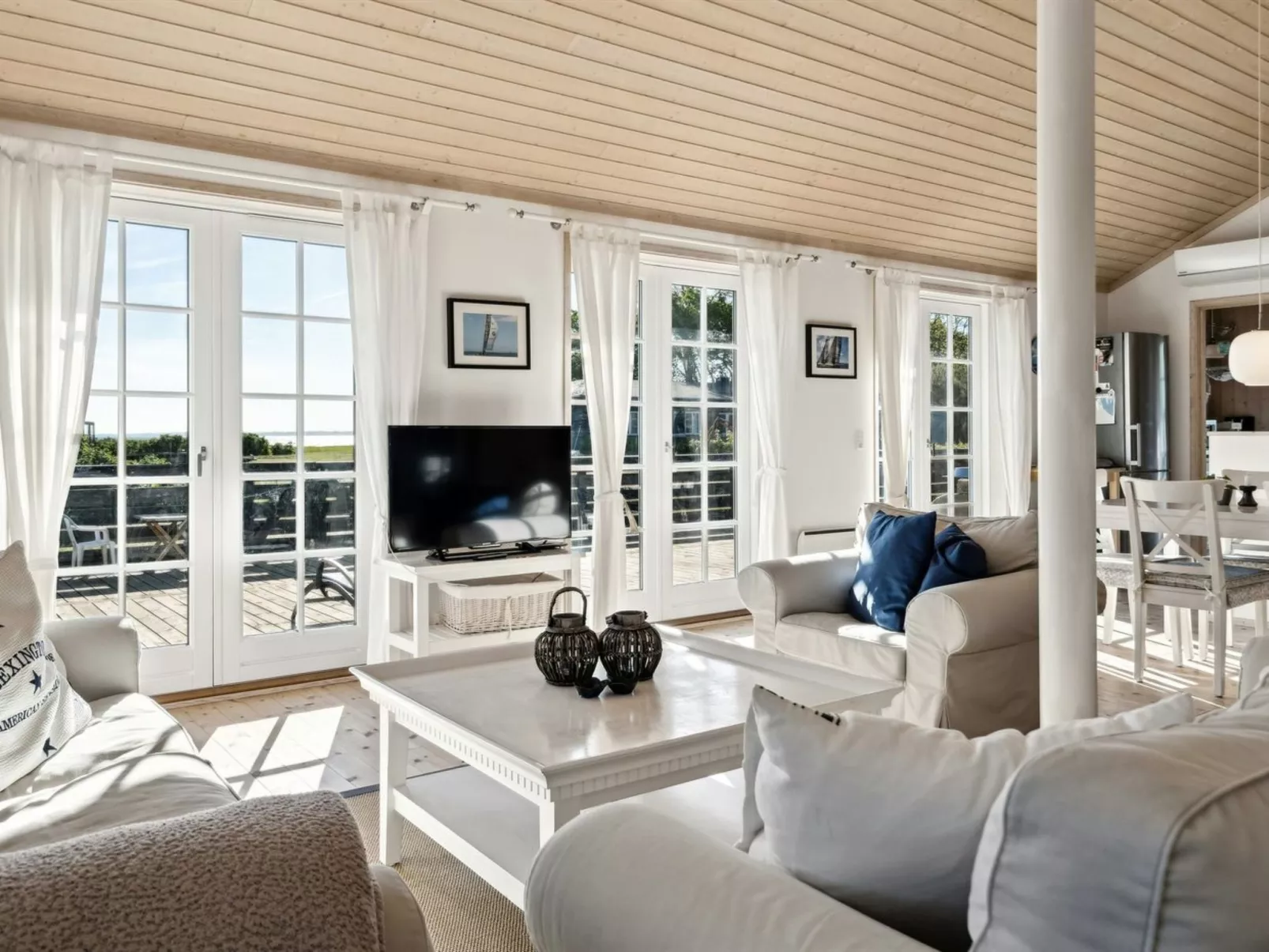 "Dietke" - 85m from the sea-Binnen