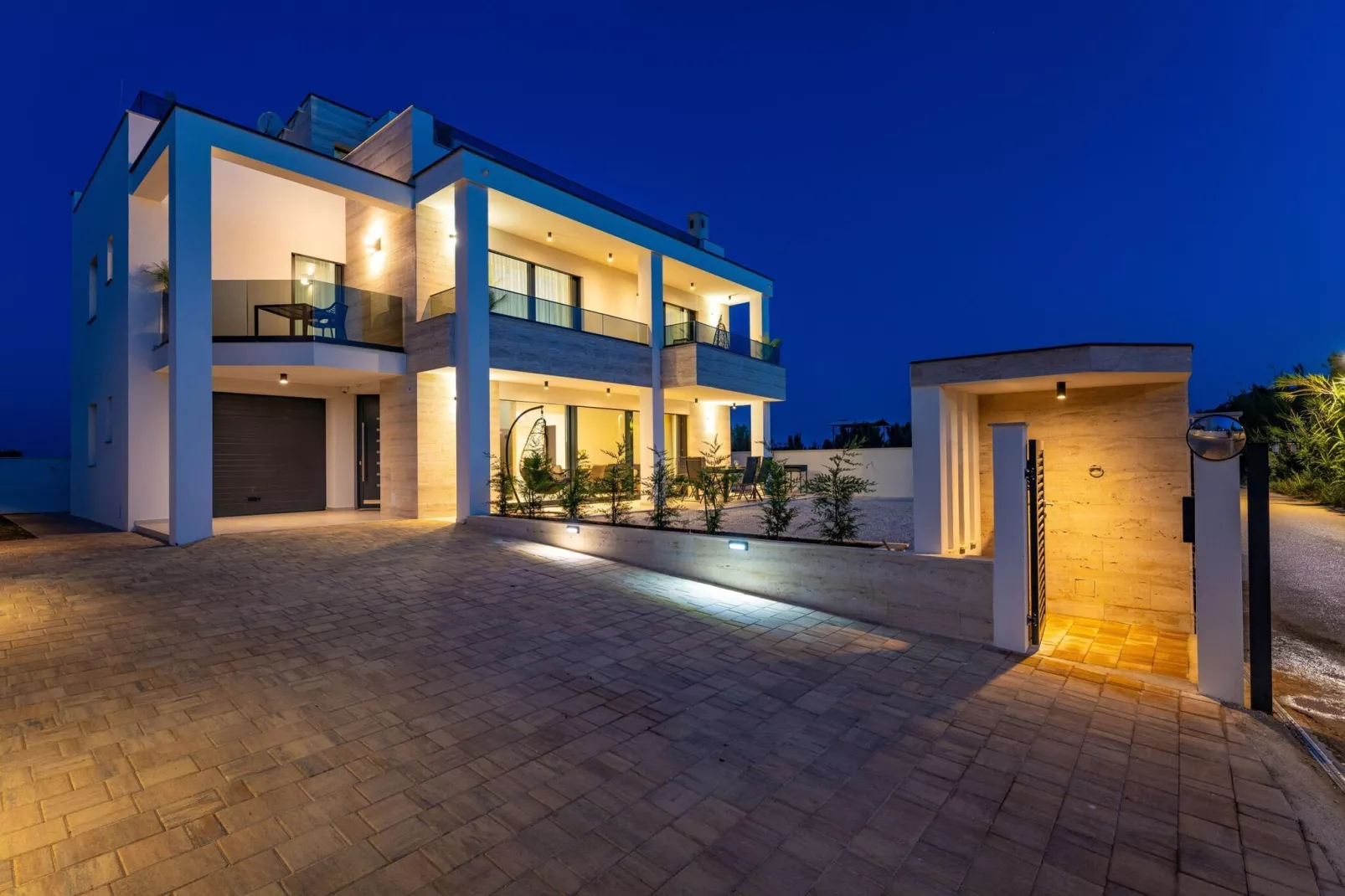 Sea view apartment LaMag-Buitenkant zomer