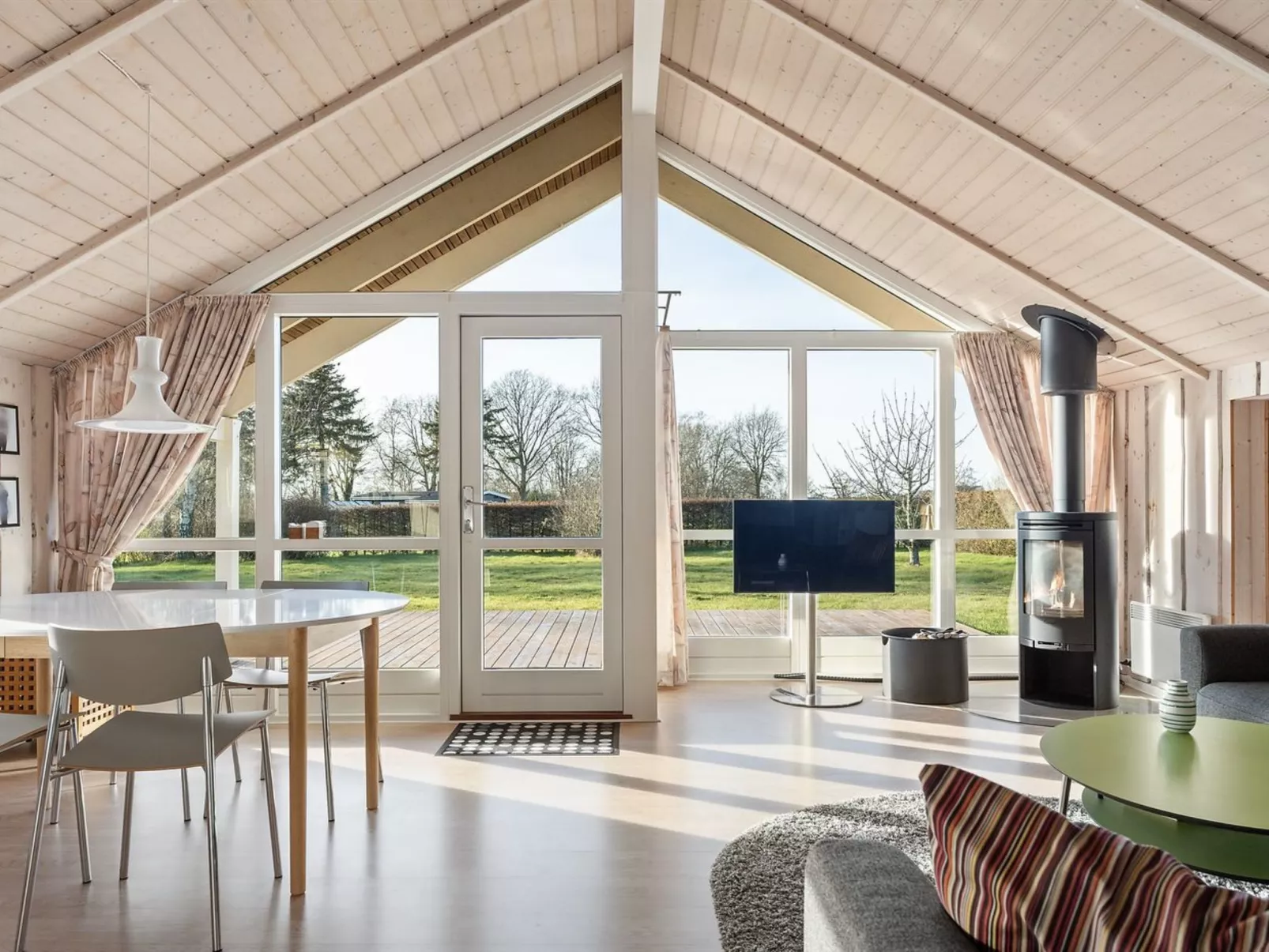 "Nicolaus" - 1.3km from the sea-Binnen