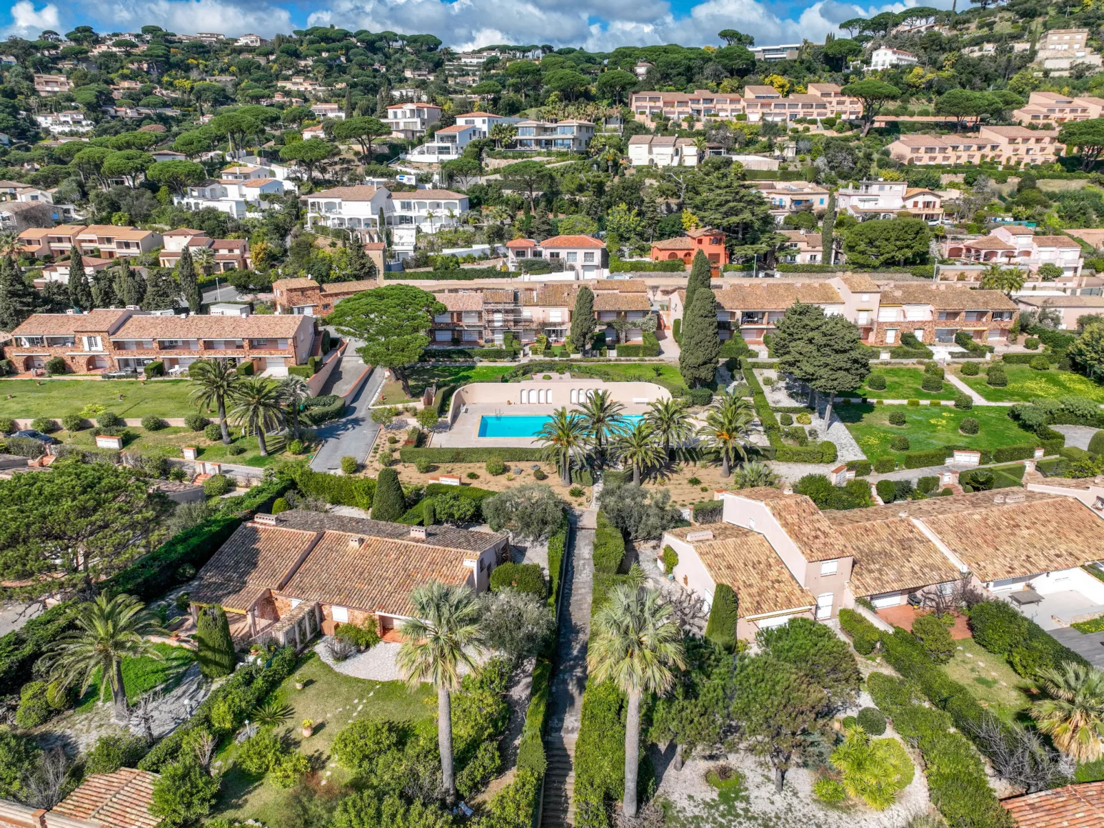 El Cantarello-Buiten