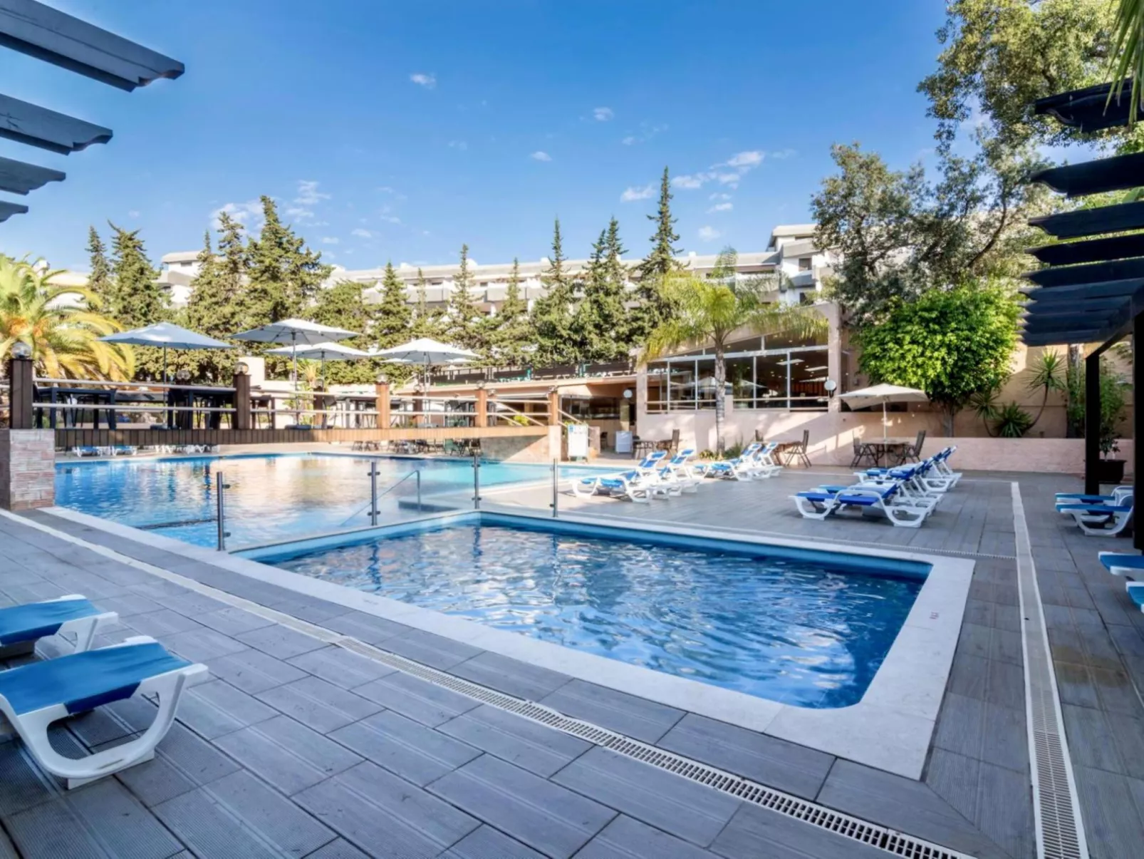 Joyce - Sunny Way-Buiten