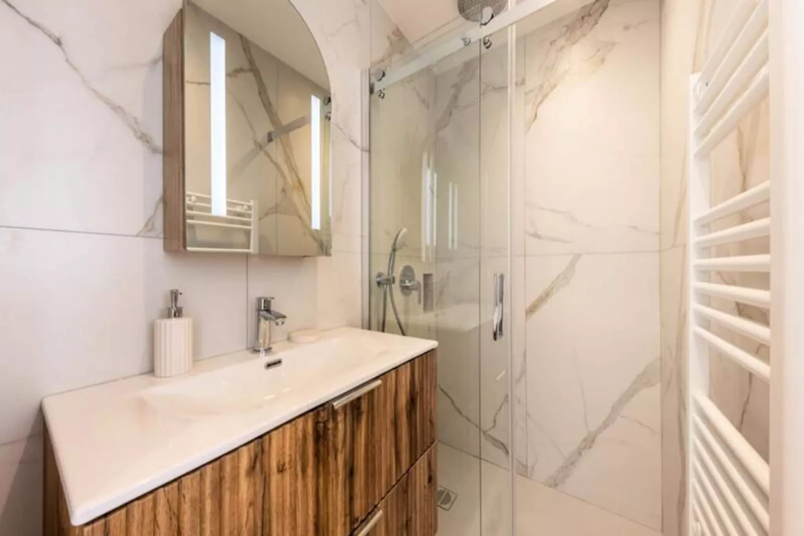 06db Magnifique Appartement Vue Incroyable Mtboron-Niet-getagd