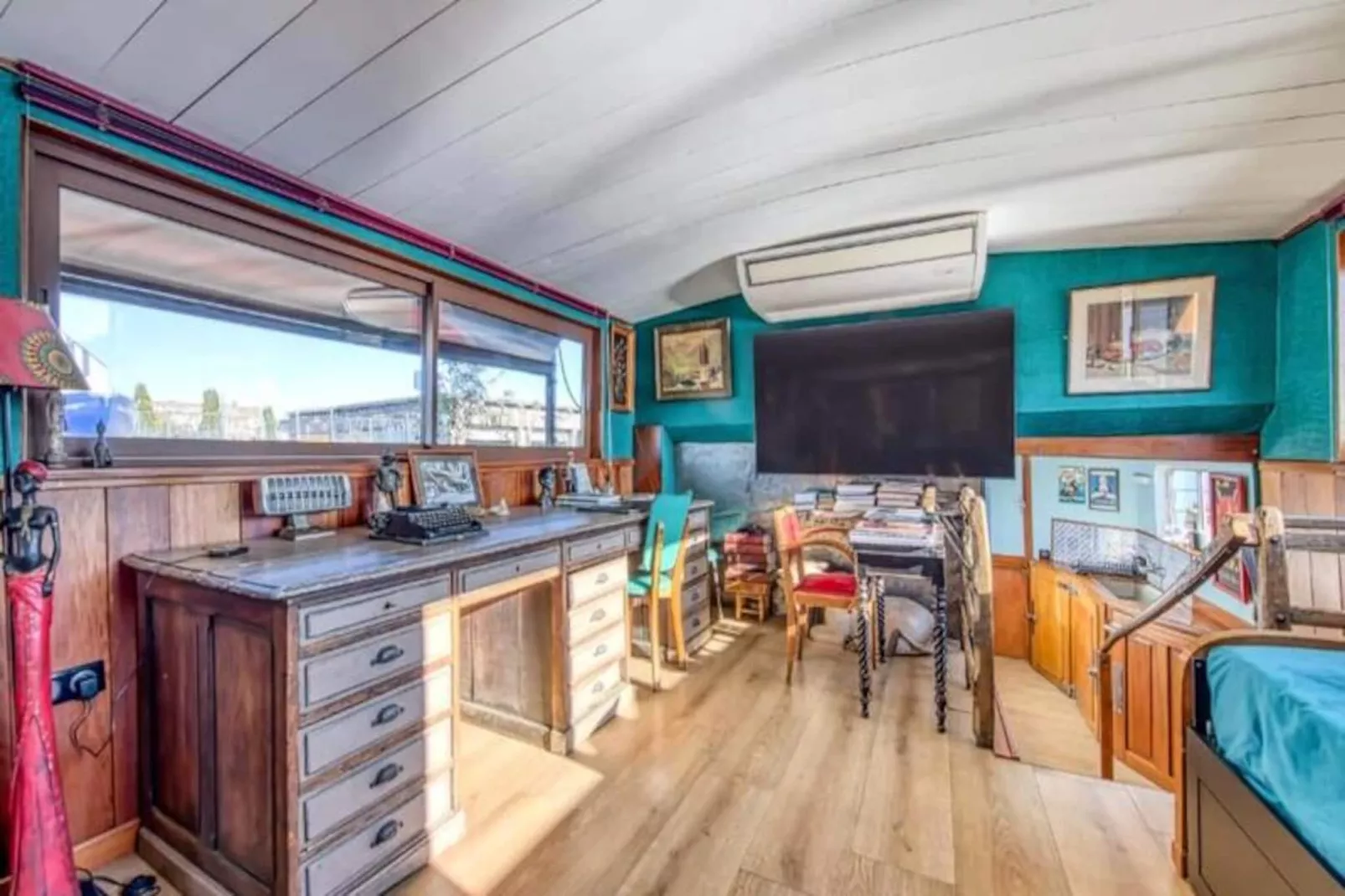 Grand Duplex Luxueux Sur La Péniche Petite Annick-Niet-getagd